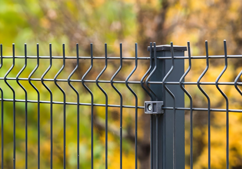 High-security fencing (BS1722 Part 14 CPNI compliant)